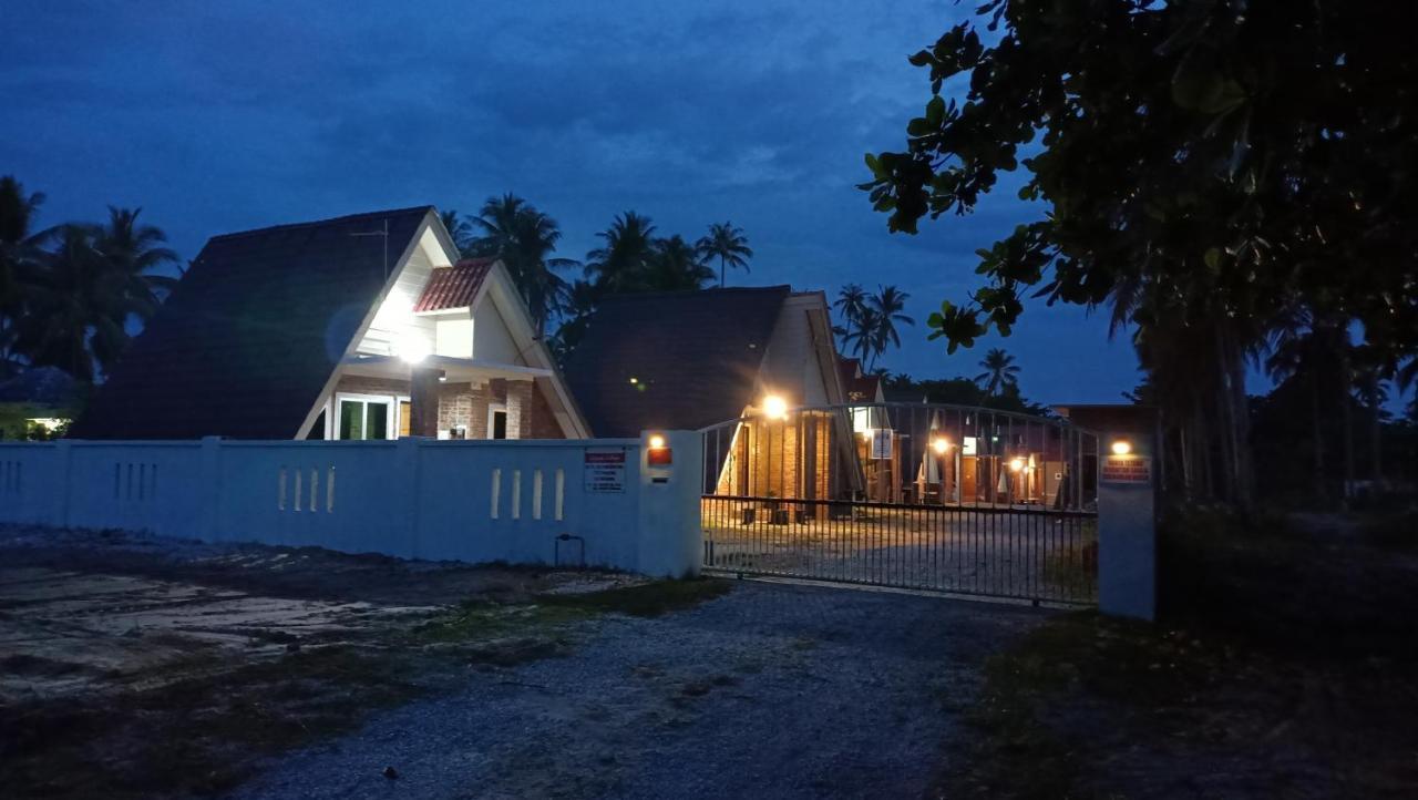 Zainab Cottage Pasir Puteh Ngoại thất bức ảnh