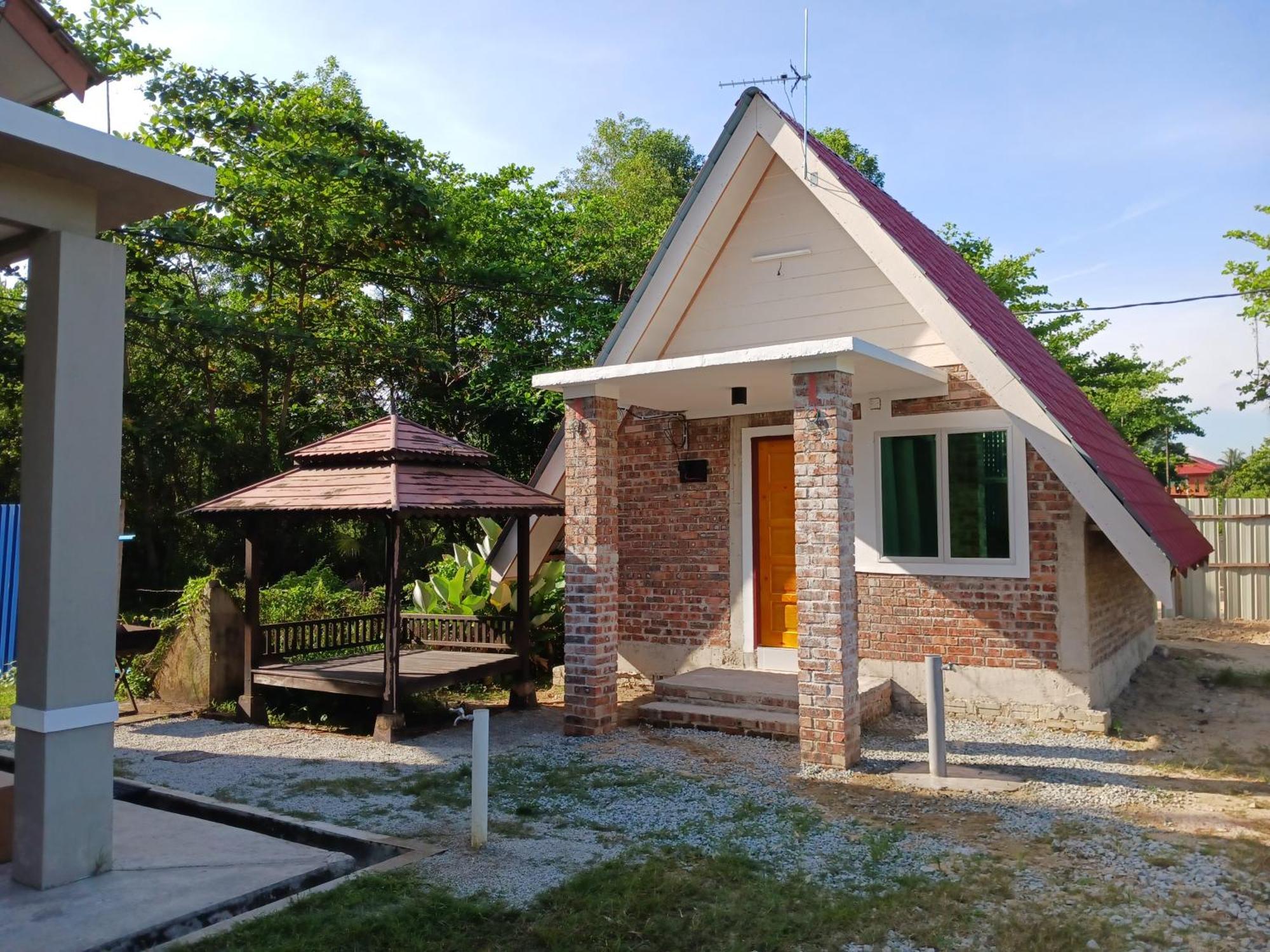 Zainab Cottage Pasir Puteh Ngoại thất bức ảnh