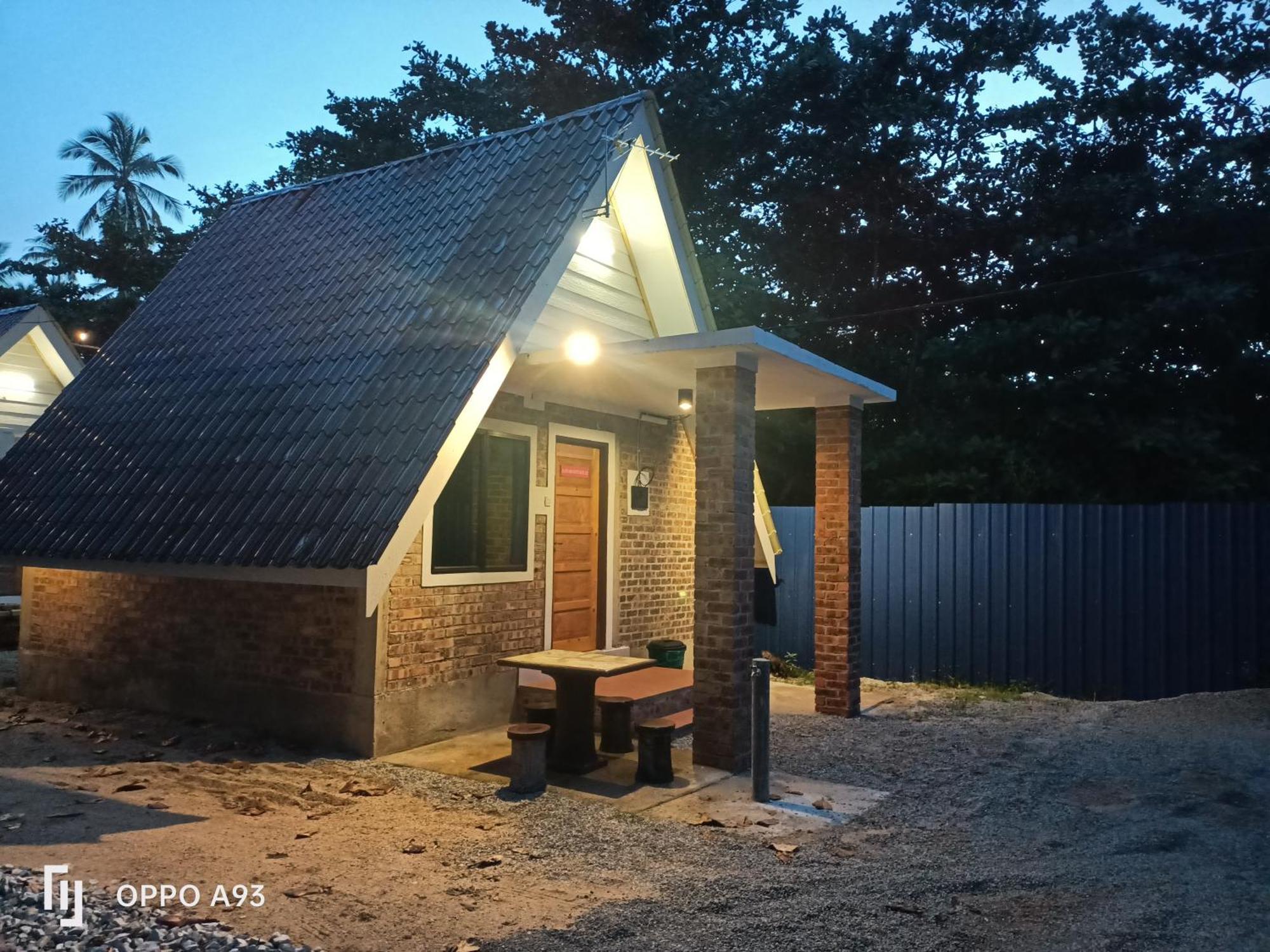 Zainab Cottage Pasir Puteh Ngoại thất bức ảnh